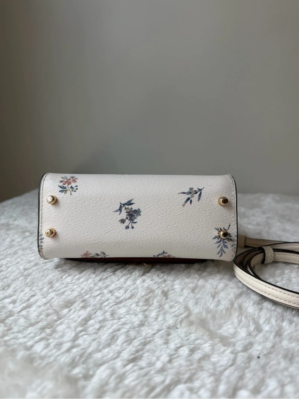 Coach mini Tilly bag with floral print and tea rose turnlock - Picture 10 of 12